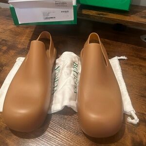 Bottega Veneta Puddle Matt Rubber Sandals